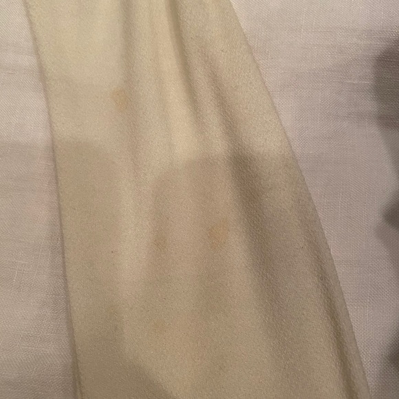 White-cream long sleeve cross cross drape front - Picture 3 of 4